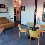 Grand Studio Avec Terrasse A 20 M De La Plage